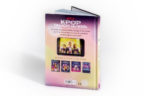 Buchcover und Innenansicht für das Buch: KPop Demon Hunters - My Golden Journal. Official Guided Journal