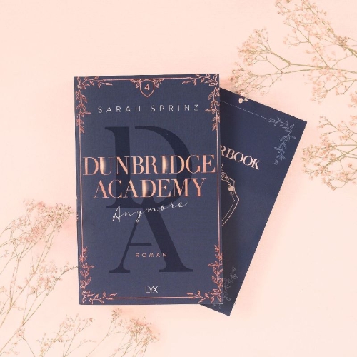 Buchcover und Innenansicht für das Buch: Dunbridge Academy - Anymore