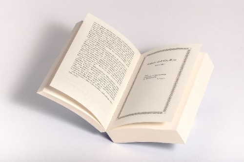 Buchcover und Innenansicht für das Buch: People of the Book