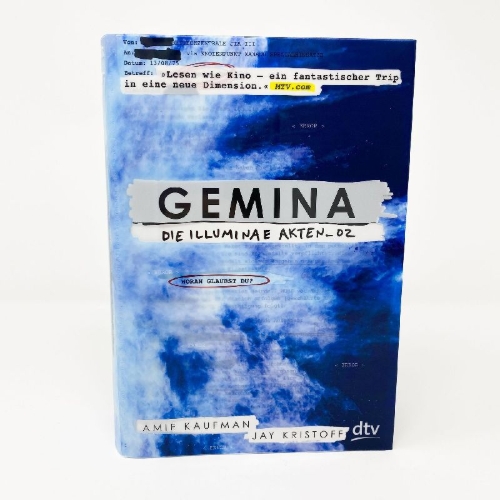Buchcover und Innenansicht für das Buch: Gemina - The Illuminae Files_02