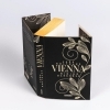 Buchcover und Innenansicht für das Buch: Vienna 2: Hiding Darkness