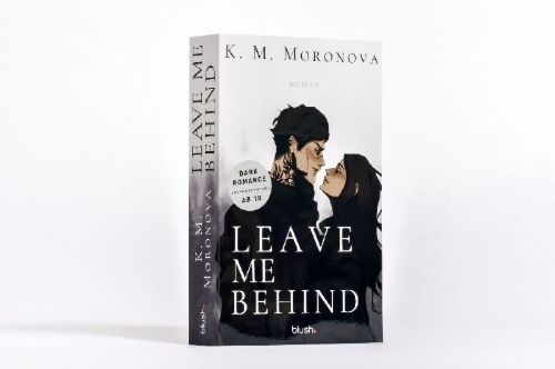 Buchcover und Innenansicht für das Buch: Leave Me Behind