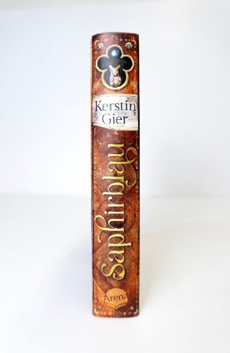 Buchcover und Innenansicht für das Buch: Liebe geht durch alle Zeiten (2). Saphirblau