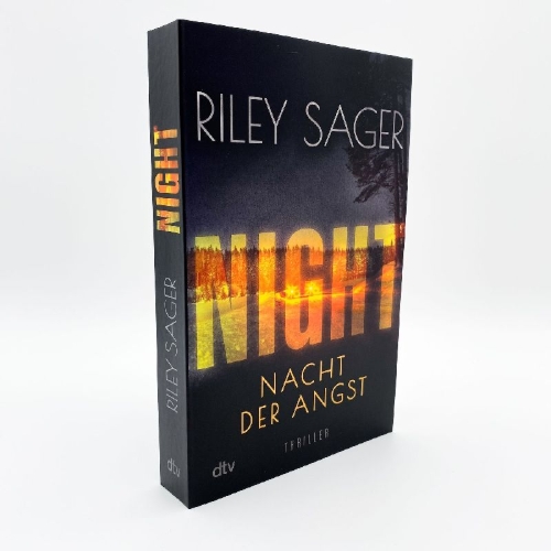 Buchcover und Innenansicht für das Buch: Survive The Night