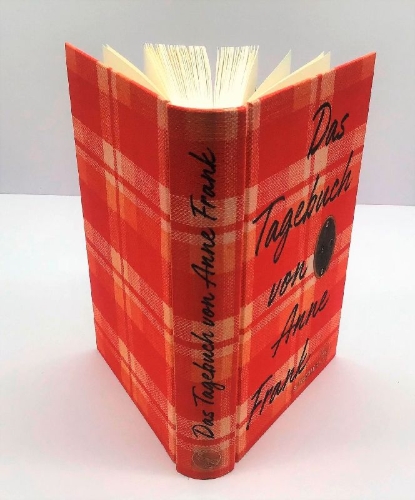 Buchcover und Innenansicht für das Buch: De Dagboeken van Anne Frank