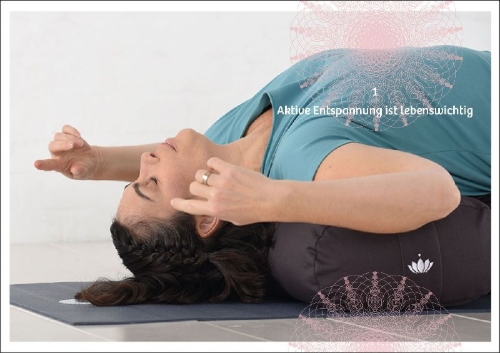 Buchcover und Innenansicht für das Buch: Restorative Yoga