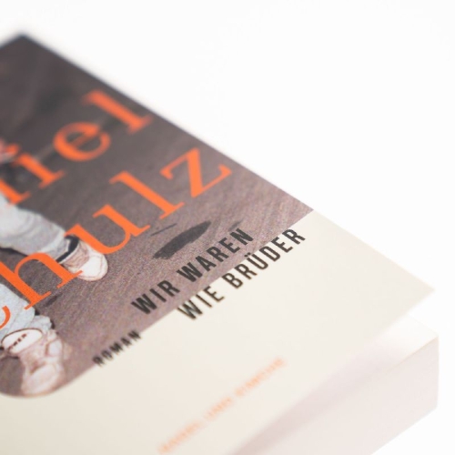 Buchcover und Innenansicht für das Buch: Wir waren wie Brüder