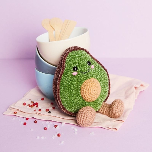 Buchcover und Innenansicht für das Buch: Amusing Lovables häkeln
