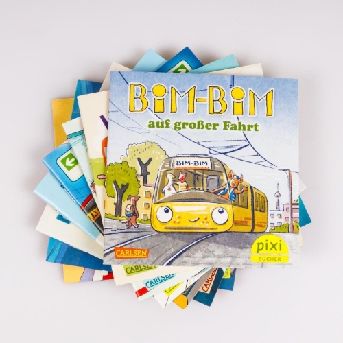 Buchcover und Innenansicht für das Buch: Pixi-8er-Set 307: Pixi unterwegs mit Bus und Bahn (8x1 Exemplar)