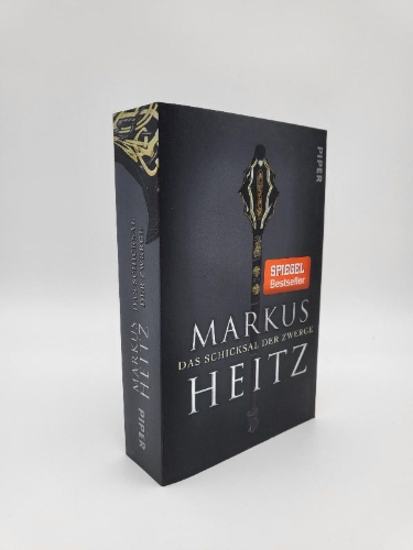 Buchcover und Innenansicht für das Buch: Das Schicksal der Zwerge