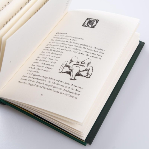 Buchcover und Innenansicht für das Buch: Fantastic Beasts & where to find them