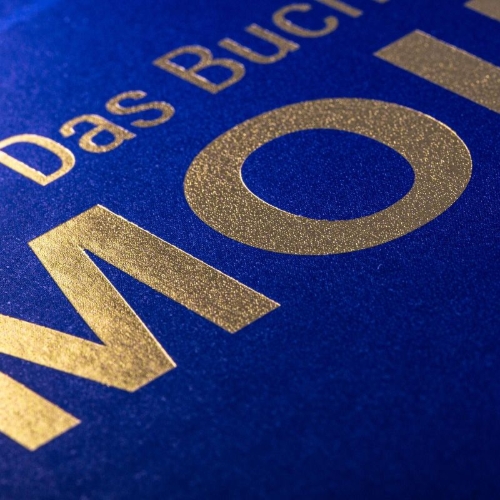 Buchcover und Innenansicht für das Buch: Das Buch MOIN - Na denn man tau