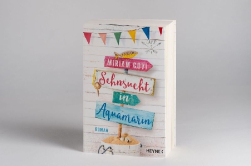 Buchcover und Innenansicht für das Buch: Sehnsucht in Aquamarin