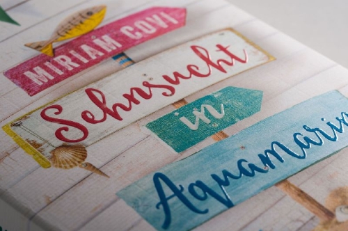 Buchcover und Innenansicht für das Buch: Sehnsucht in Aquamarin