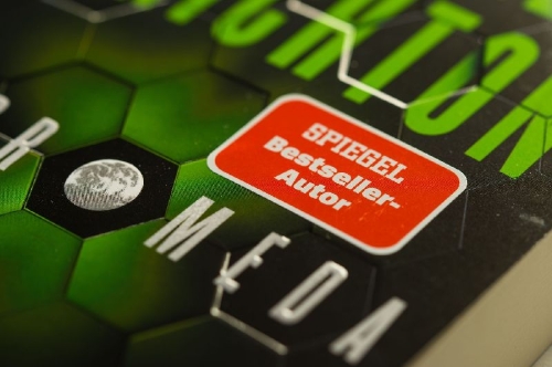 Buchcover und Innenansicht für das Buch: The Andromeda Strain