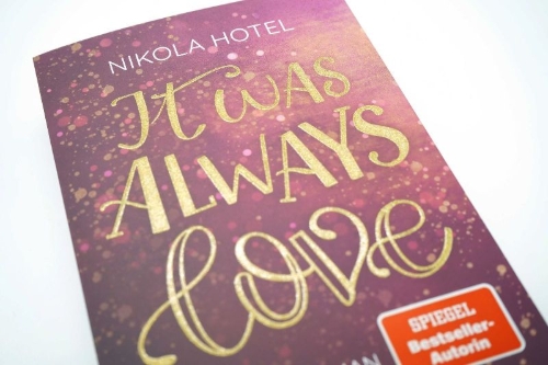 Buchcover und Innenansicht für das Buch: It was always love