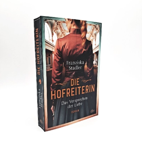 Buchcover und Innenansicht für das Buch: Die Hofreiterin - Das Versprechen der Liebe