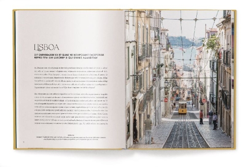 Buchcover und Innenansicht für das Buch: Charming Portugal