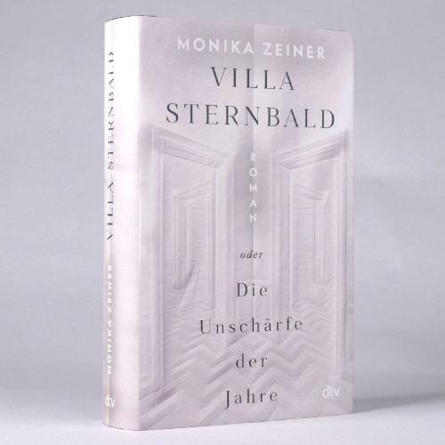 Buchcover und Innenansicht für das Buch: Villa Sternbald oder Die Unschärfe der Jahre