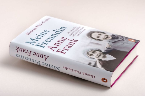 Buchcover und Innenansicht für das Buch: MY FRIEND ANNE FRANK