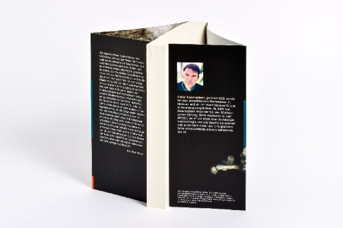 Buchcover und Innenansicht für das Buch: Düstere Geheimnisse