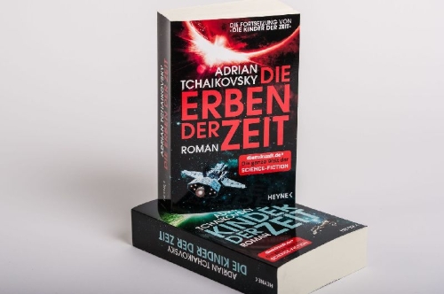 Buchcover und Innenansicht für das Buch: Children of Ruin