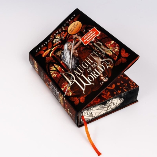 Buchcover und Innenansicht für das Buch: Daughter of no Worlds