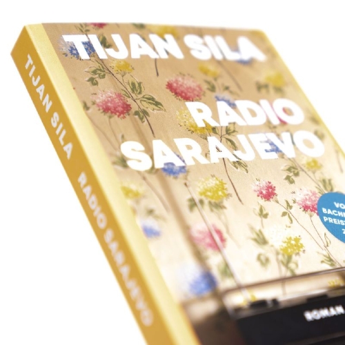Buchcover und Innenansicht für das Buch: Radio Sarajevo