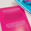 Buchcover und Innenansicht für das Buch: Mask Off: Masculinity Redefined