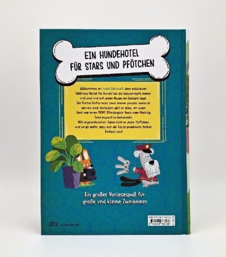 Buchcover und Innenansicht für das Buch: Welcome to the Woofmore & The Woofmore Is Not Haunted