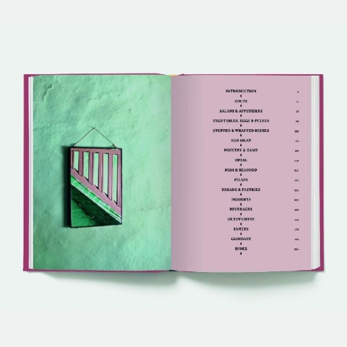 Buchcover und Innenansicht für das Buch: The Turkish Cookbook