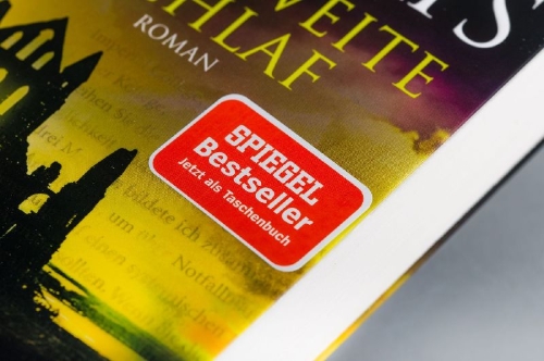 Buchcover und Innenansicht für das Buch: The Second Sleep