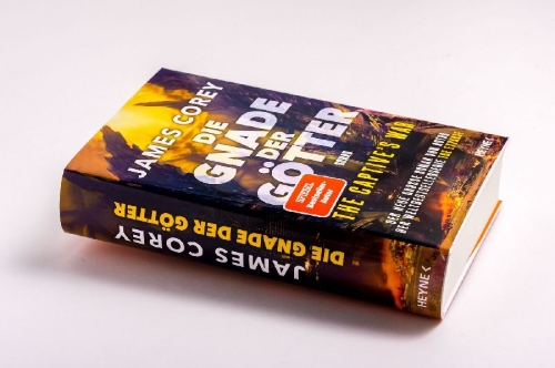 Buchcover und Innenansicht für das Buch: The Mercy of Gods - The Captive's War Book 1