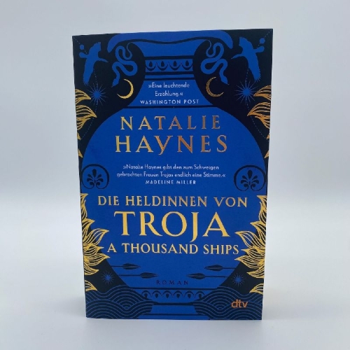 Buchcover und Innenansicht für das Buch: A Thousand Ships
