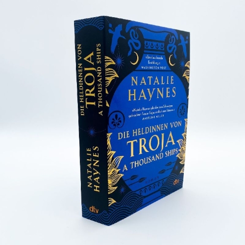 Buchcover und Innenansicht für das Buch: A Thousand Ships