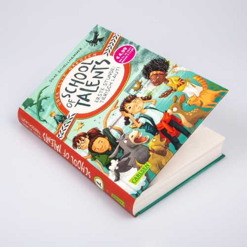 Buchcover und Innenansicht für das Buch: School of Talents 1: Erste Stunde: Tierisch laut!