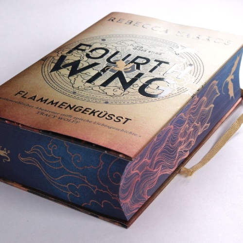 Buchcover und Innenansicht für das Buch: Fourth Wing (The Empyrean 1)