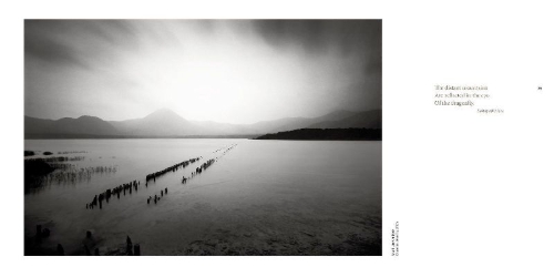 Buchcover und Innenansicht für das Buch: Forms of Japan: Michael Kenna (deutsche Ausgabe)