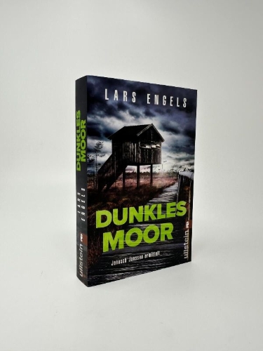 Buchcover und Innenansicht für das Buch: Dunkles Moor