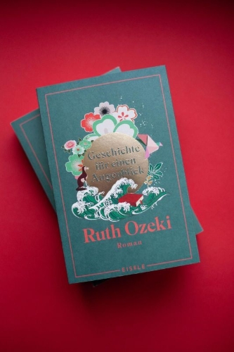 Buchcover und Innenansicht für das Buch: A Tale for the Time Being