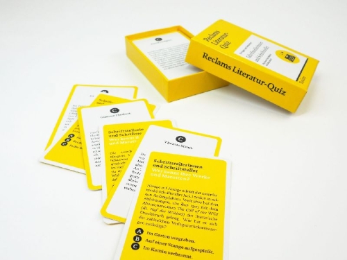 Buchcover und Innenansicht für das Buch: Schriftstellerinnen und Schriftsteller. Wer kennt ihre Werke und Marotten? 50 Fragen und Antworten für Büchermenschen