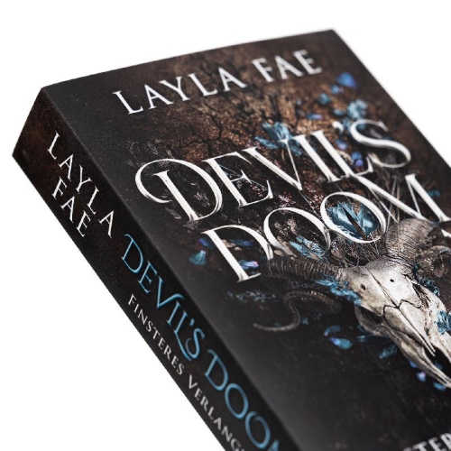 Buchcover und Innenansicht für das Buch: Devil's Doom