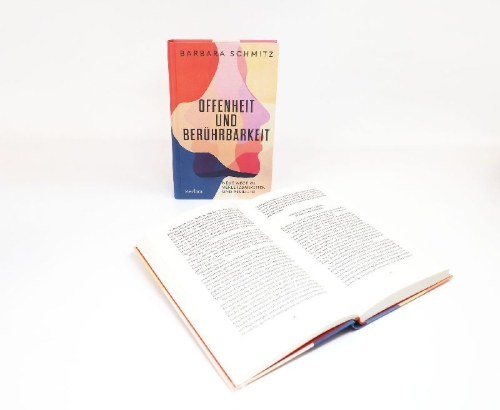 Buchcover und Innenansicht für das Buch: Offenheit und Berührbarkeit