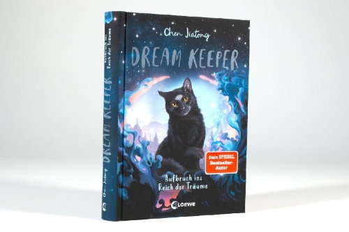 Buchcover und Innenansicht für das Buch: The Dream Maker and the Dream Guiding Cat (OT)