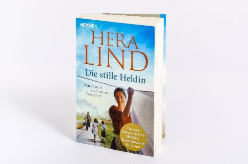 Buchcover und Innenansicht für das Buch: Die stille Heldin