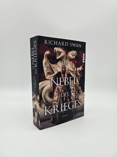 Buchcover und Innenansicht für das Buch: The Trials of Empire