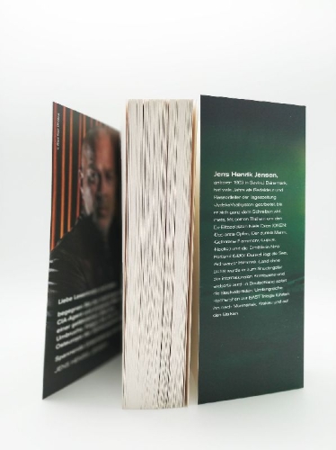Buchcover und Innenansicht für das Buch: Hofnarren i Murmansk