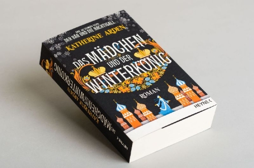 Buchcover und Innenansicht für das Buch: The Girl in the Tower - Winternight Trilogy Book 2