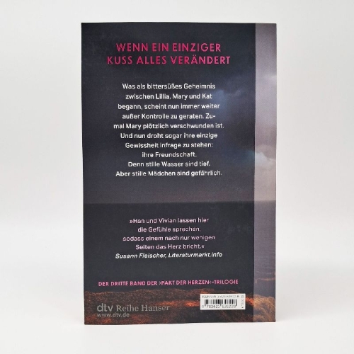 Buchcover und Innenansicht für das Buch: Ashes to Ashes