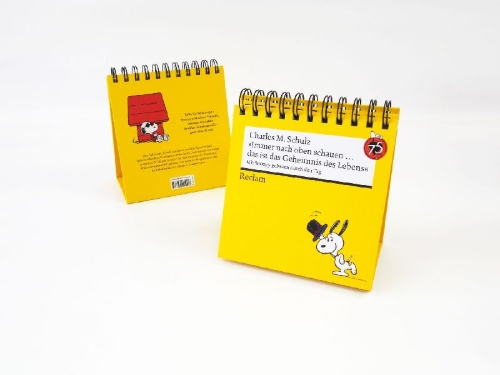 Buchcover und Innenansicht für das Buch: "Immer nach oben schauen ... das ist das Geheimnis des Lebens". Mit Snoopy gelassen durch den Tag (Tischaufsteller)